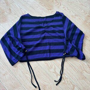 Black Purple Cropped Long Sleeve with cinched sleeves v-neck grunge